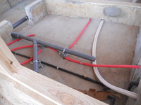 INTERIM
給排水・給湯の配管も古いものは一切使いません。すべて新しく配管しました。