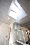 ＡＦＴＥＲ：天窓の部分にはガラス製の瓦を使用することで柔らかな光が差し込みます。